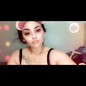 Meet your Posher, Monica